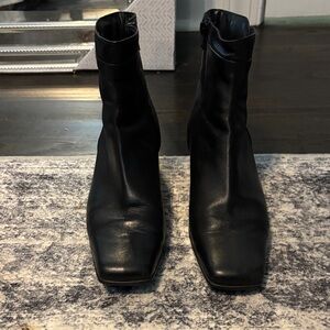 Sesto Meucci Black Ankle Booties